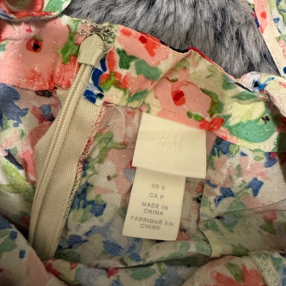 Floral Printed Midi Dress - Picture 4 of 13